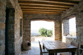 Traditional suites in Chora Kythnos #4